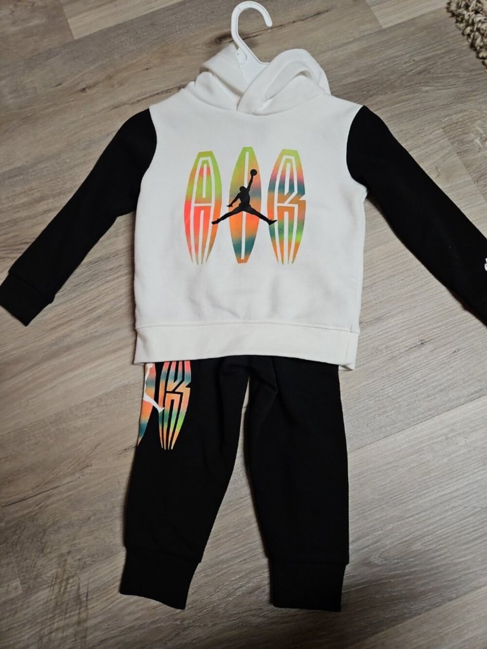 Air Jordan Toddler  Gradient Logo Hoodie & Jogger Set Size 2t